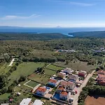 Villa Victoria