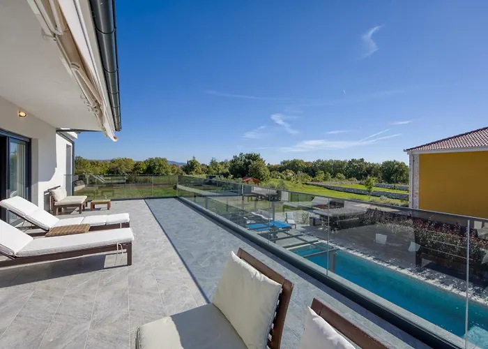 Victoria Villa