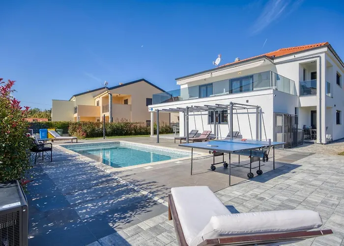Victoria Villa *